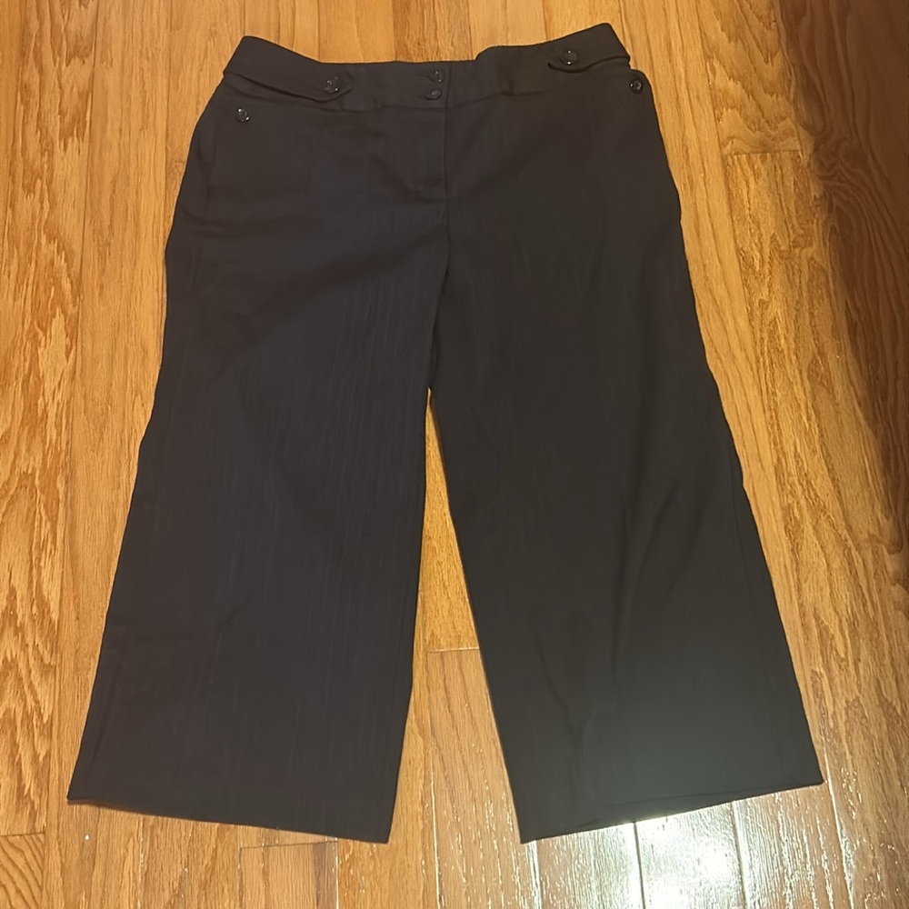 Work To Weekend Women’s Black and Red Striped Cropped Dress Pants 6